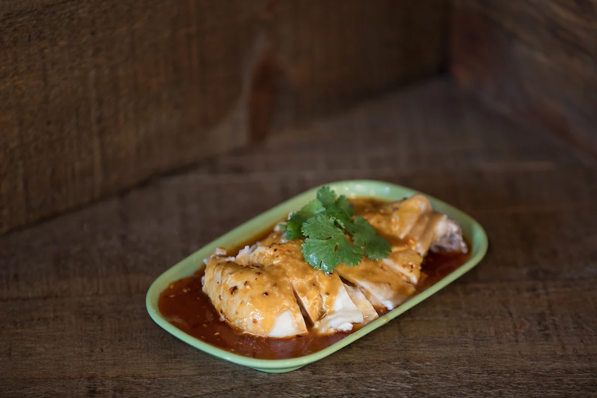 Steamed Chicken with Chilli Sauce 口水鸡